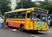 ônibus invade casa em Itapevi