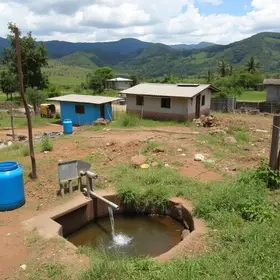 chegada de água encanada à Vila Iracema